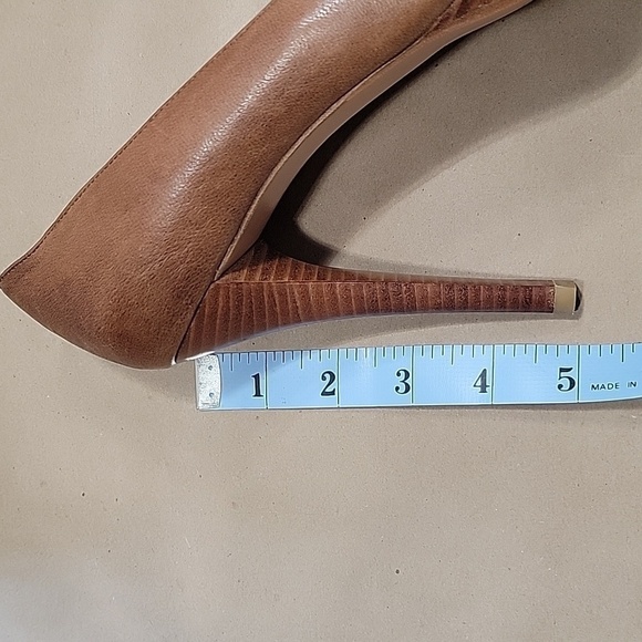 Stuart Weitzman, Size 8.5 Platform Stiletto Heels, Tan Leather - Picture 12 of 12
